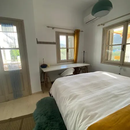 Maria's House Апартаменты *